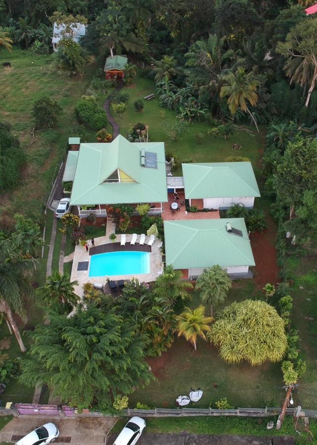 La Creolina Villa Sainte-Rose Exterior photo