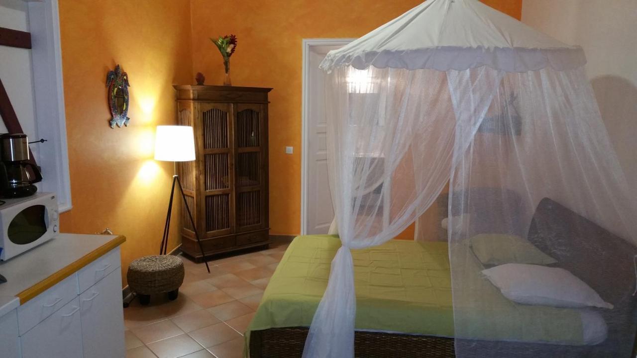 La Creolina Villa Sainte-Rose Exterior photo